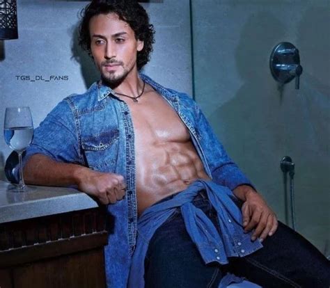 Shirtless Bollywood Men Tiger Shroff Leaves It Open And Reveals