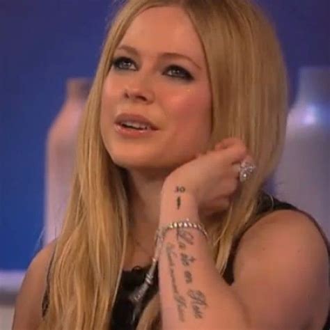 Carolina Bucci On Instagram “avril Lavigne Wears Carolina Bucci Lucky Bracelet Avrillavigne