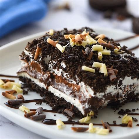 Place in the fridge for 10 minutes. No-Bake Chocolate Lasagna Recipe. Easy dessert made with ...
