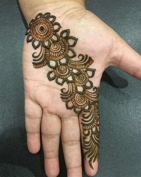 Latest Simple Mehndi Designs For Front Hands Zohal