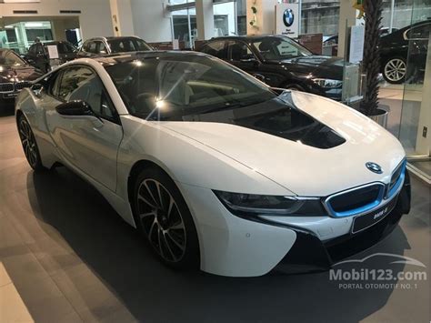 Built from carefully selected materials with the coming generations in mind. Jual Mobil BMW i8 2017 I12 1.5 di DKI Jakarta Automatic Coupe Putih Rp 3.970.000.000 - 4434525 ...
