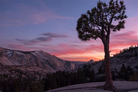 Sunset over Yosemite Valley seen from Olmsted Point, Yosemite National Park [OC][6000×4000 ...
