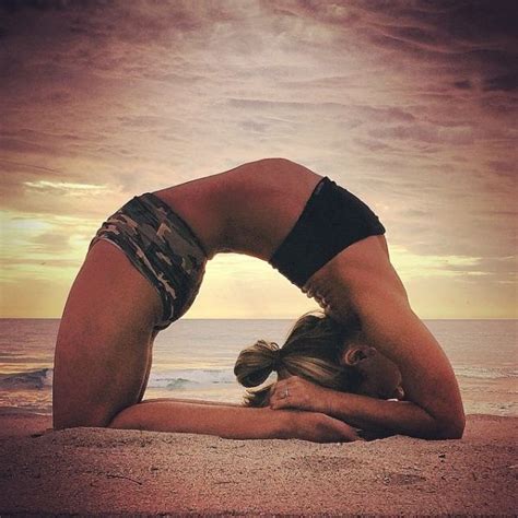 Meet Americas Hottest Yoga Instructor 46 Pics Izismile