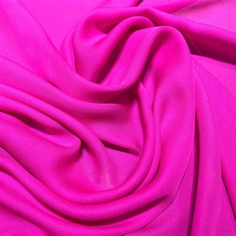 Fuchsia Fluid Silk Crepe Dobby Fabric — Tissus En Ligne