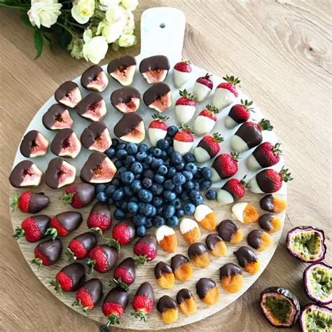 Chocolate Dipped Fruit