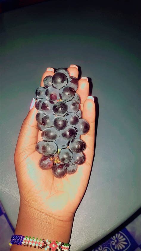 Agatie🇺🇬🇬🇧 On Twitter Grapes 🍇 For Sapa 😋 Who Wants To Join Me 😋😋