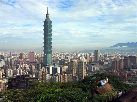 For 12 years it also had the fastest. Wolkenkratzer : Asiatische Träume - Taipei 101