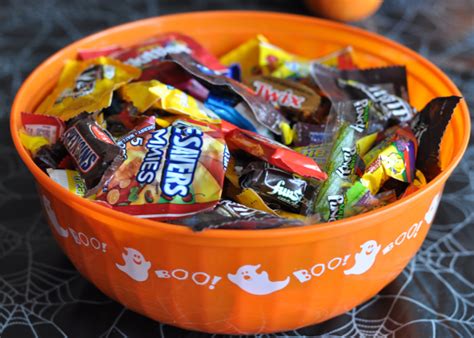 10 Ways To Use Leftover Halloween Candy Nutritious Eats