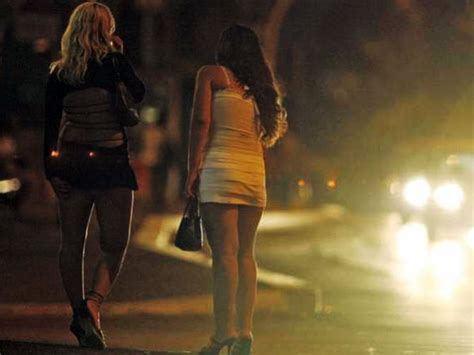 Quieren Reglamentar La Prostitución En Comodoro Rivadavia Por El Turismo Infobae