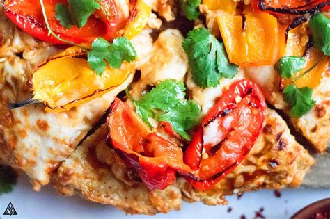 Typically, raw ground meat is cooked in a skillet or baked in the oven and topped with sauce, cheese, and pizza toppings. Chicken Crust Pizza (Low Carb + Keto!) - Little Pine Low Carb