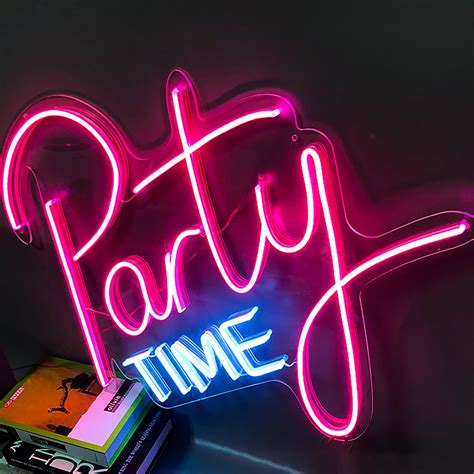 Top 5 Uses For Neon Signs