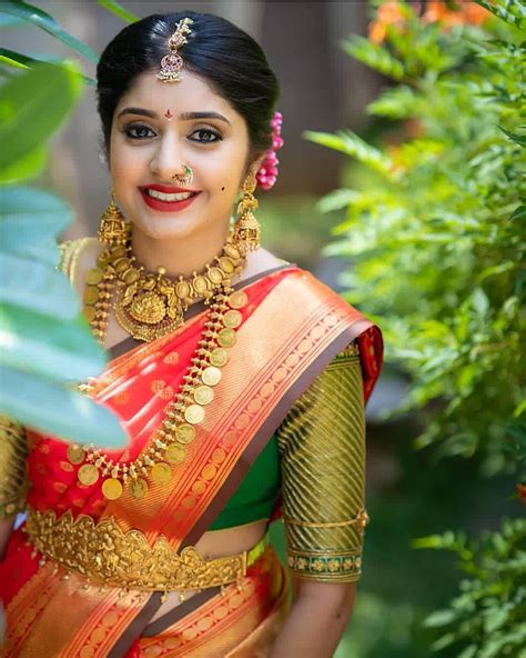 Incredible Jewellery Ideas To Wear With Red Bridal Silk Saree Indian Wedding Outfits Bridal