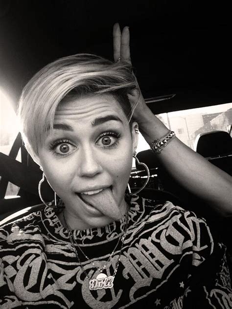 Real Miley Cyrus ВКонтакте