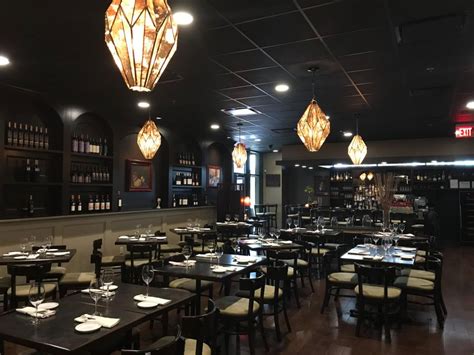 The 12 Best Restaurants in the Houston Suburbs by Thrillist | The Vendry