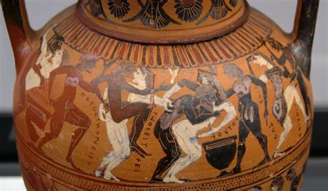 komos cuando en la antigua grecia la fiesta se les iba de las manos