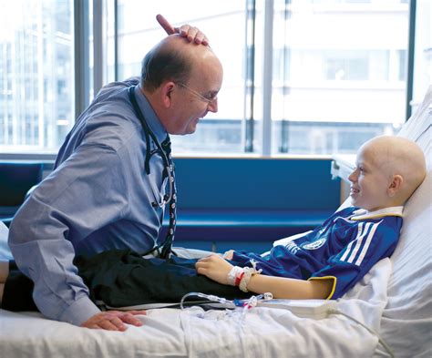 The average oncologist salary in the usa is $296,758 per year or $152 per hour. Pediatric Oncology Salary & Training Information