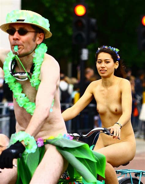 Asian Girl London 2015 Wnbr World Naked Bike Ride 32画像