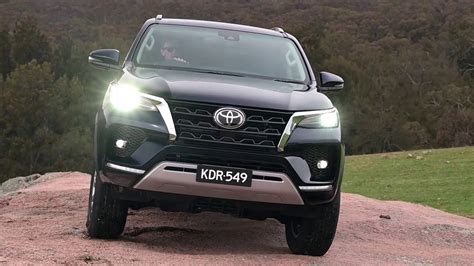 It is available in 6 colors, 3 variants, 2 engine, and 1 transmissions option: 2021 Toyota Fortuner - On or Off Road Perfect SUV - YouTube