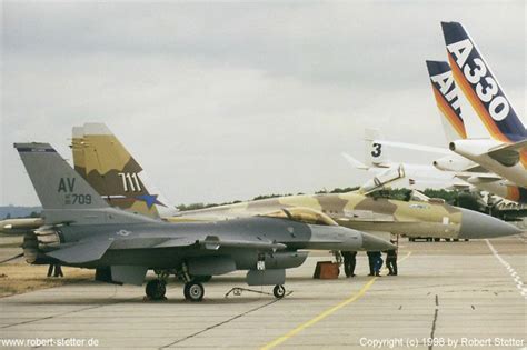 I love the 18mm because of its size but i'm wondering if the 16mm will feel 'better' i know its small, maybe not quite as small as the 18 but i do like a compact wide someone will do them eventually. 無料印刷可能 F14 F15 F16 F18 Comparison - さととめ