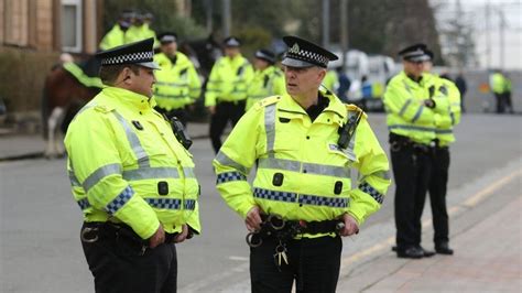 Scottish Police Numbers Fall To Nine Year Low Bbc News