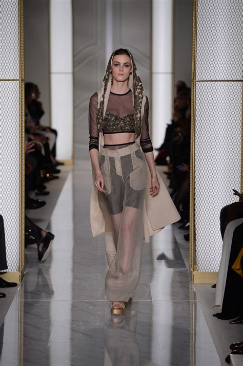 La Perla Couture Spring 2015 - Daily Front Row