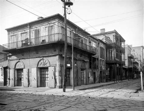 Jean Lafittes Old Absinthe House A Legendary New Orleans Bar