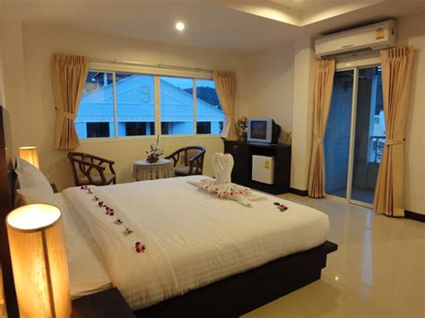 Girl Friendly Hotels Phuket Patong Voyage Place