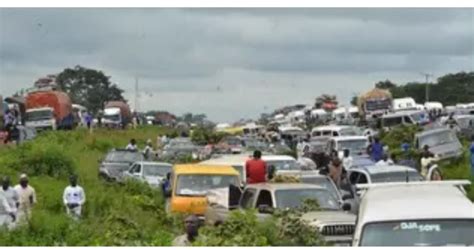 Abduction Protesters Cause Gridlock On Kaduna Abuja Highway Ckn News