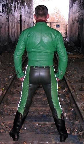 Pin By Trekkie Einundzwanzig On Gear Green Leather Men In Uniform Men Leather Boots Leather