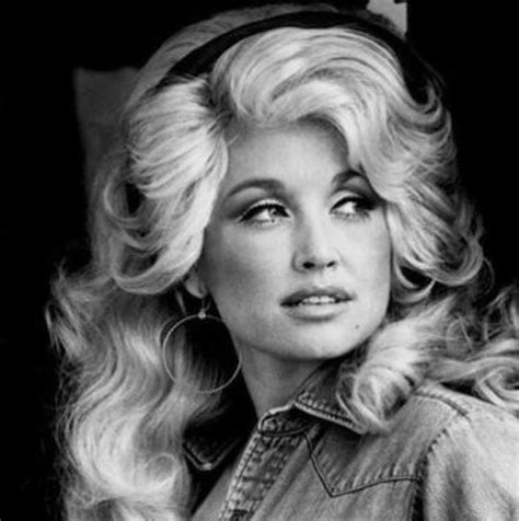 Quotes Every Human Can Learn From Dolly Parton The Human Rainbow