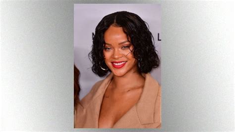 Rihanna Delivers Inspiring Speech To Young Fashion Designers Q102