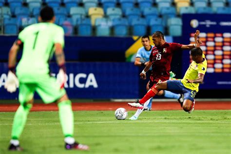 The group consists of hosts colombia, defending champions brazil. Colombia 0-0 Venezuela por el Grupo B de la Copa America ...