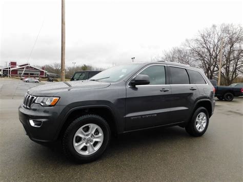 Certified Pre-Owned 2017 Jeep Grand Cherokee Laredo 4WD