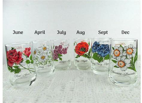 Vintage Flower Of The Month Drinking Glasses Birth Month Tumblers Vintage Floral Barware Daisy