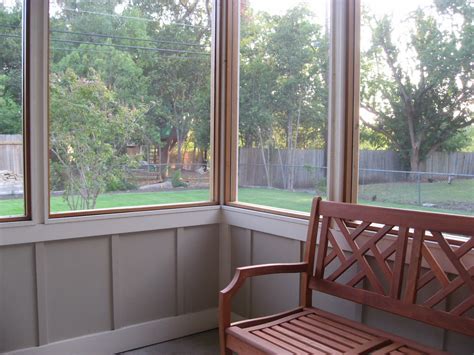 Blue screen is also ideal for replicating darker or nighttime conditions. Green House, Good Life: The Backstory on the Back Porch