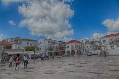 A guide with pictures of those portugal beaches, plus tips and map. Best beaches in Algarve Portugal