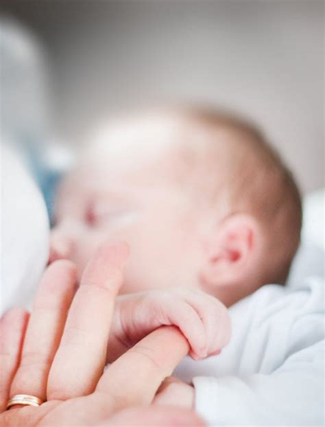 Selepas itu, mungkin kerana anda makan sesuatu yang berwarna sangat gelap atau mengambil ubat atau suplemen yang menyebabkan najis bayi anda. Cirit Birit Di Kalangan Bayi Dan Kanak-Kanak: Kenapa Dan ...