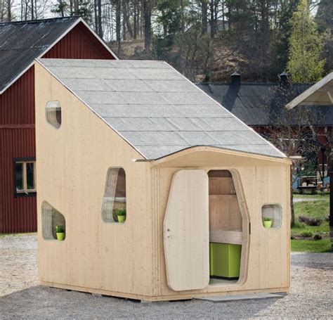 Meanwhile, smaller houses and mobile and manufactured homes have continued to exist, but they they are quicker and cheaper than creating a traditional house or building an addition onto one. Tiny House as Smart & Affordable Student Housing