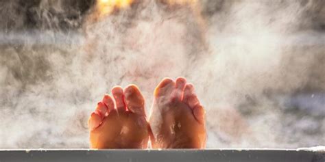 Hot Tubs Health Benefits And Risks
