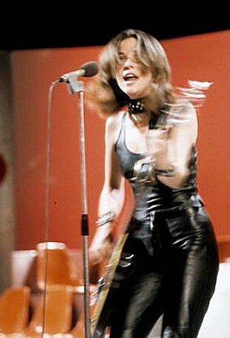 Suzi Quatro Women In Music Female Musicians Glam Slam