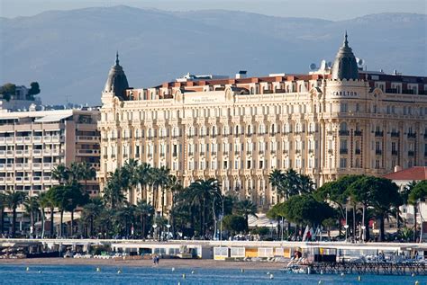 The carlton cannes opens the doors of its salons to you for your meetings and events. How to Travel Like a Hitchcock Leading Lady | Vogue