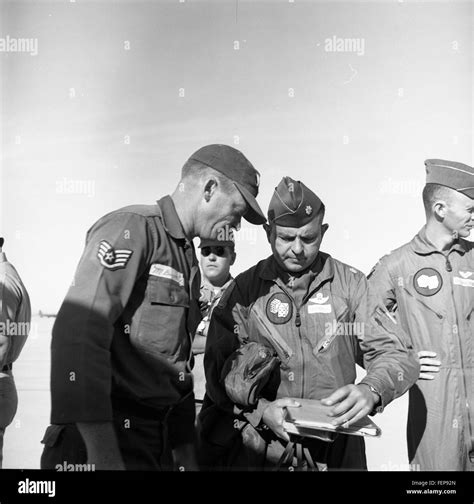 Convair B 58 Crew Chief Ssgt Wl Ncgugan And Maj Elmer E Murphy