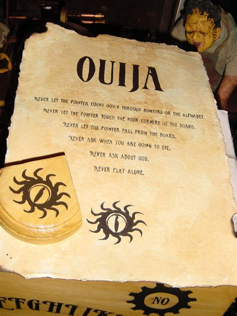La tabla ouija apareció en una tienda de juguetes de pittsburgh. Traumatron's Ouija Board | TRAUMATRON