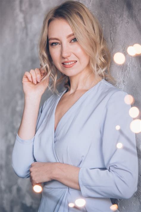 Interdating Single Ukrainian Russian Women Oksana Looking For Men Code 8231