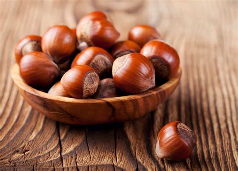 The Best Substitutes For Hazelnuts Foods Guy
