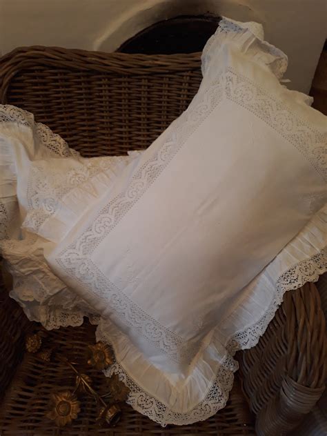 Antique Hand Made Romantic Pillowcase Decoraétive Cushion Farmhouse