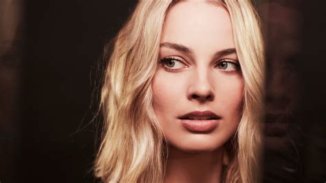 10 Reasons You Should Put Margot Robbie On Your Watch List