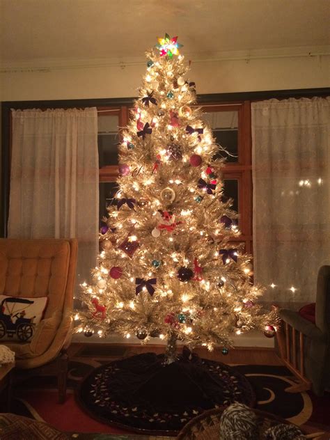 There are — of course — a wealth of vintage aluminum christmas trees to be had on ebay. Tinselmania: 221 vintage aluminum Christmas trees