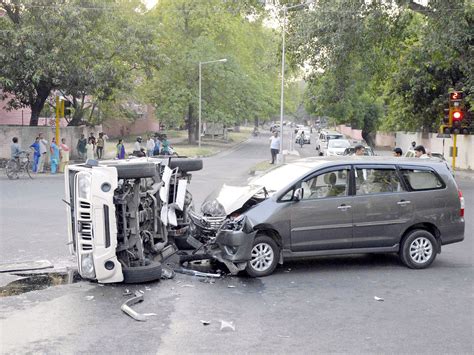 With 53 Road Crashes Per Hour Road Accidents In India Continue To Be