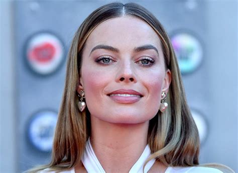 Margot Robbie Recalls “most Humiliating Moment” Of Her Life After Barbie Photos Went Viral 2